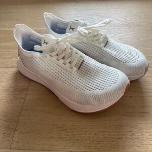 Flux Footwear Adapt Runner